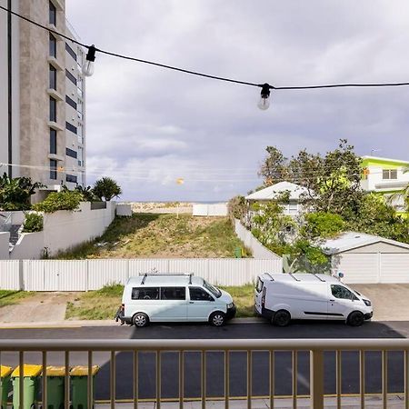 Chic Beachside Getaway 2Br 2Bath Fully Equipped Apartment Gold Coast Exterior photo